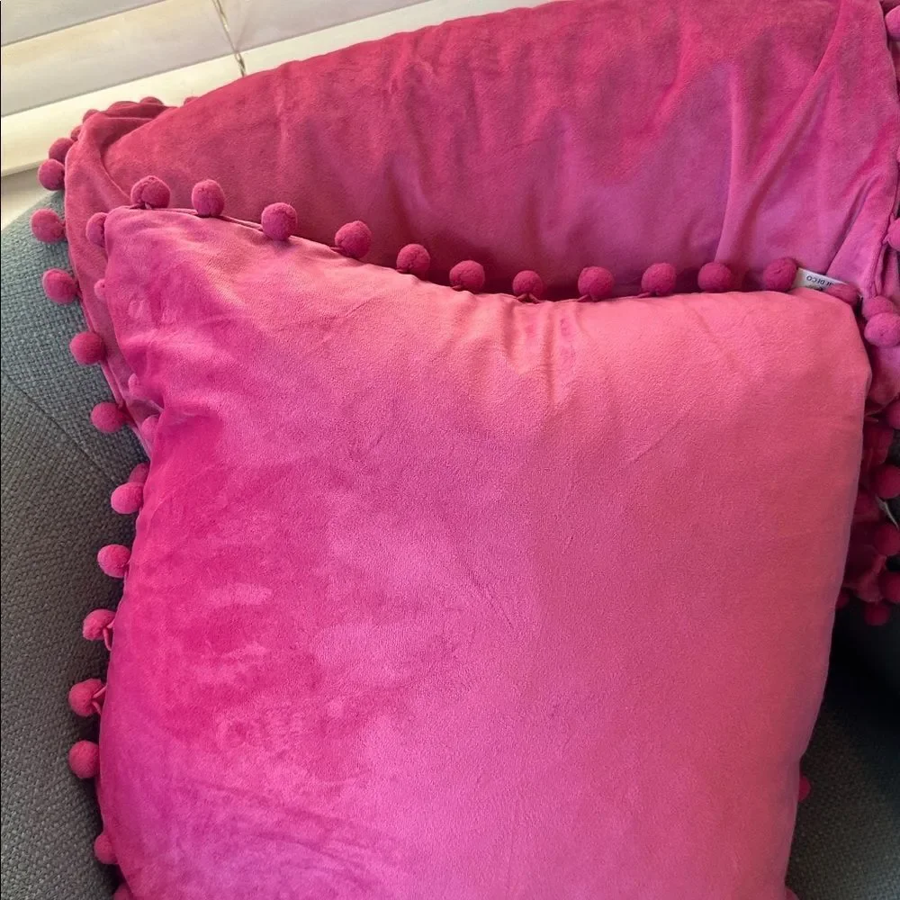 Ashle Homedeco 2 Pink Pom Pom Pillow Cover Set 18”x18”